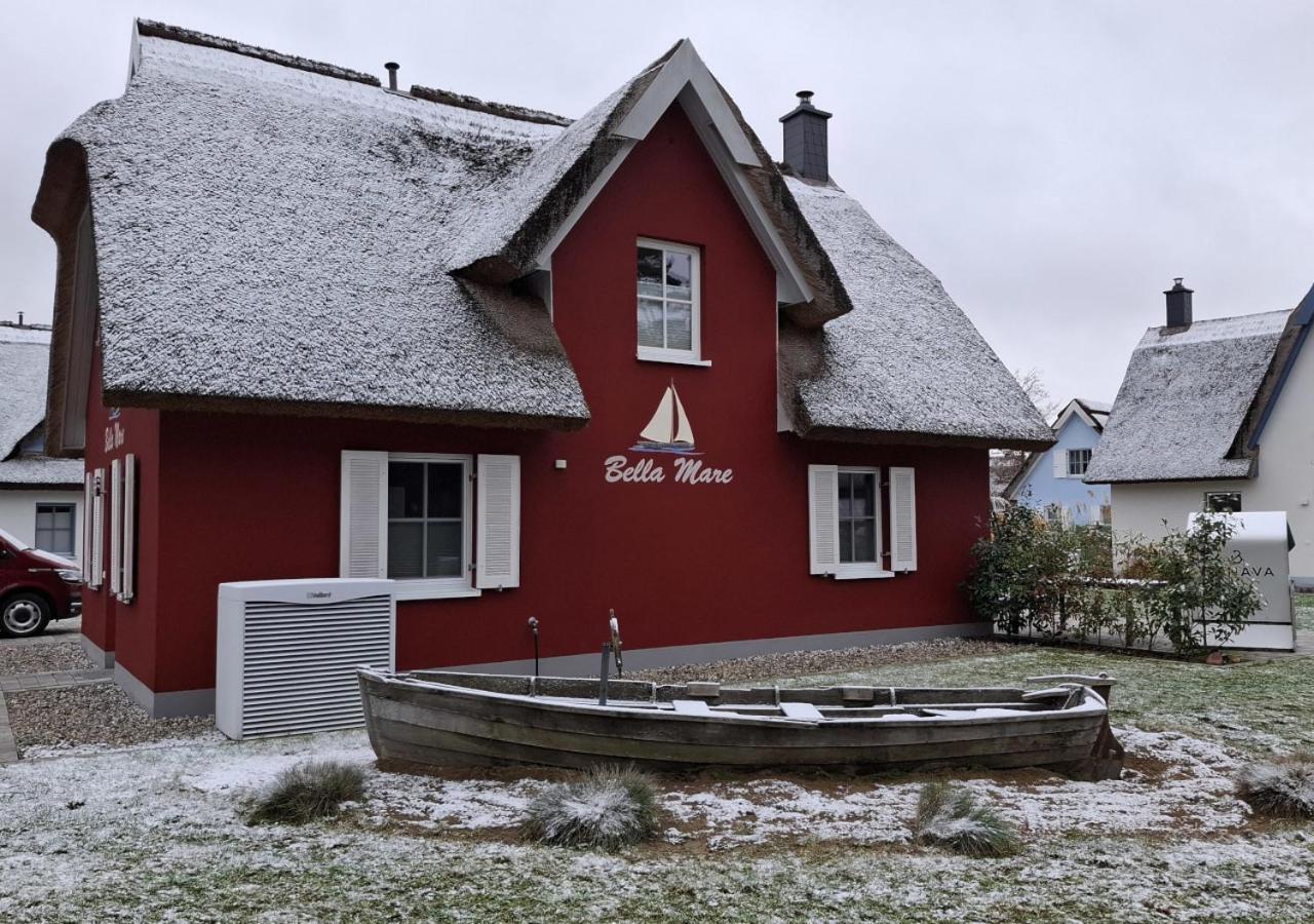 Modernes Reetdach-Ostseeferienhaus Bella Mare, Insel Usedom Mit Sauna, Kamin & Sonnenterrasse Zirchow Экстерьер фото